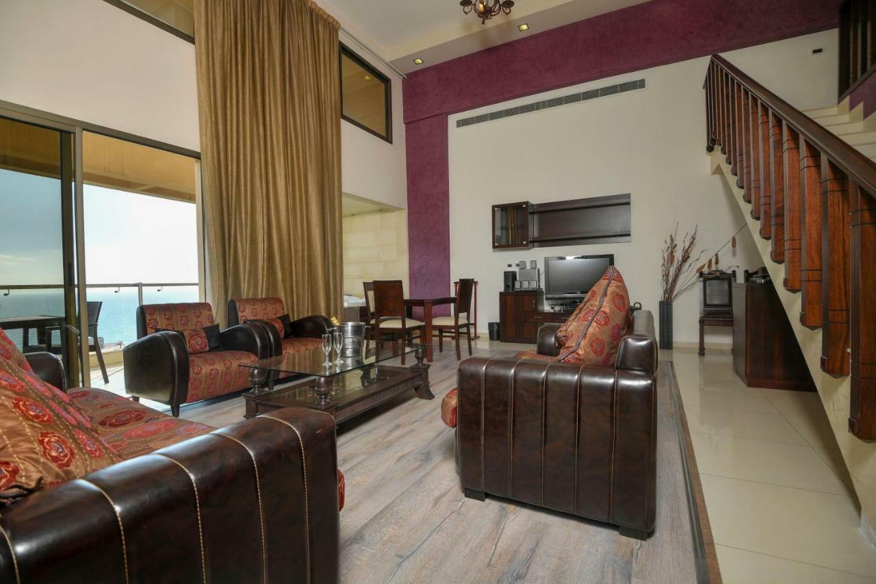 Hollywood Inn Boutique Hotel Jounieh Exterior photo