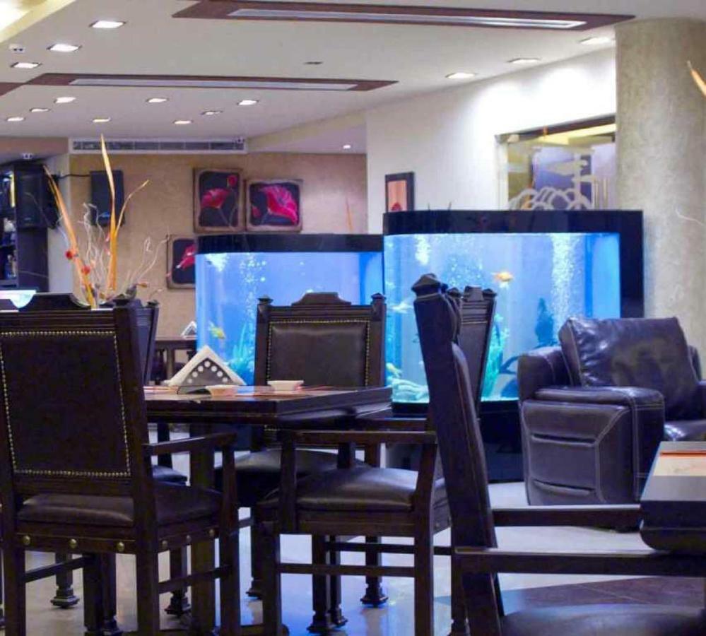 Hollywood Inn Boutique Hotel Jounieh Exterior photo